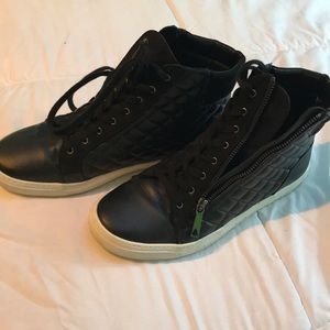 Mossimo shoes, high top